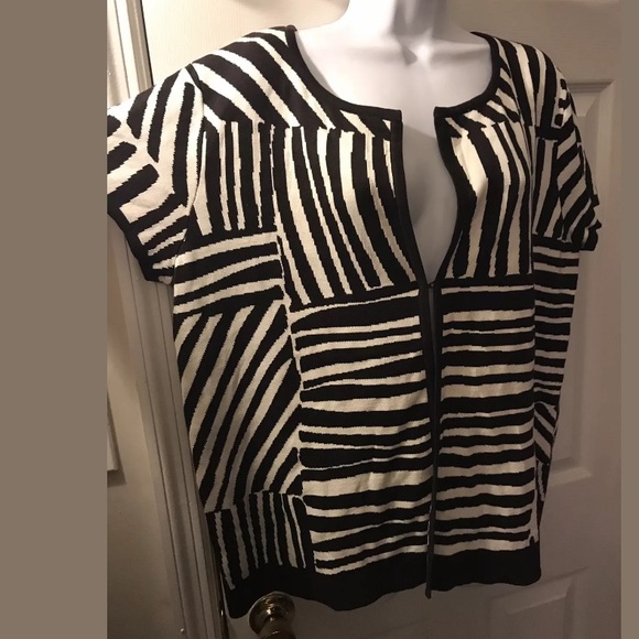 CHICO’S Cardigan Sweater Zebra Print Knit Brown White Animal Print Pattern Work - Picture 4 of 9